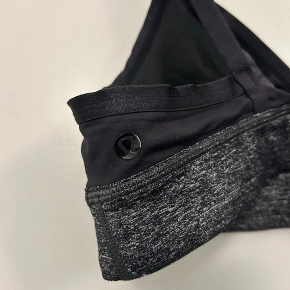 Lululemon Size 10 Sports Bra Black and Grey - Picture 3 of 4
